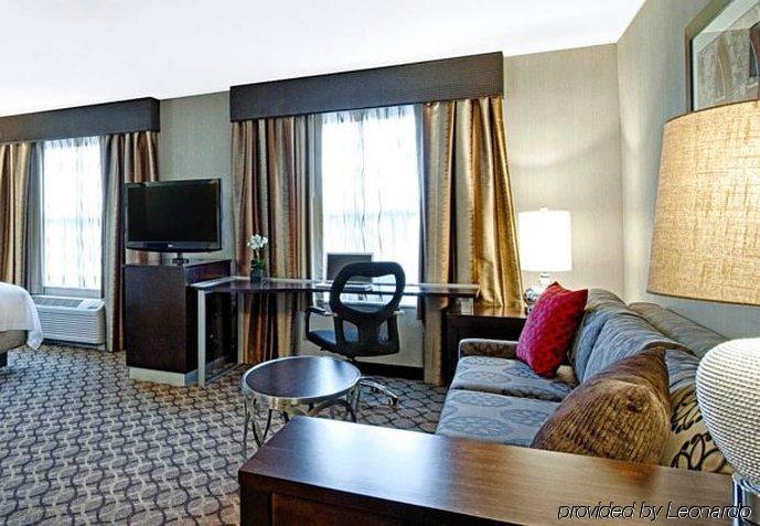 Residence Inn By Marriott Boston Нидем Экстерьер фото