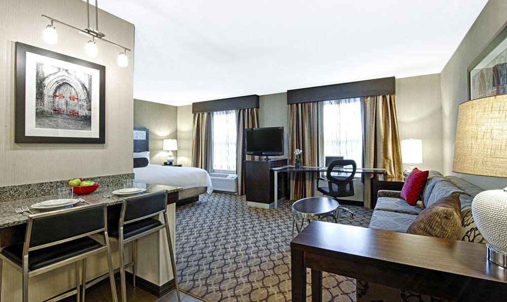 Residence Inn By Marriott Boston Нидем Экстерьер фото